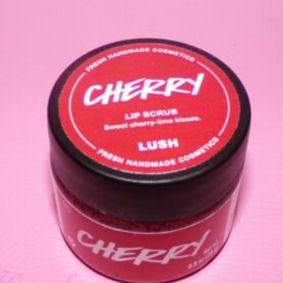 💙CHERRY Lush USA Lip Scrub NWT - Picture 2 of 4